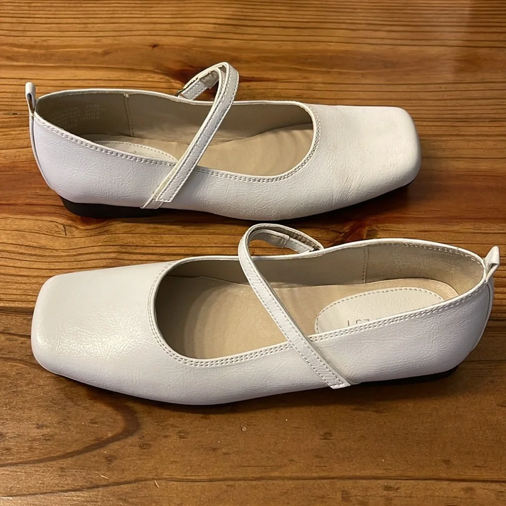 Nine West White Mary Jane Flats